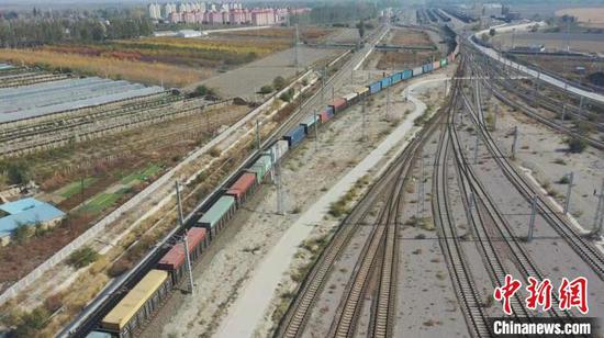 China-EU trade through Xinjiang ports witnesses rapid growth. (Photo/China News Service)