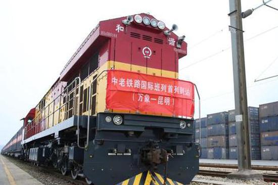 Cold-chain train launched on China-Laos Railway