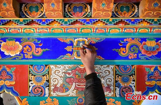 Tibetan handcrafts create jobs