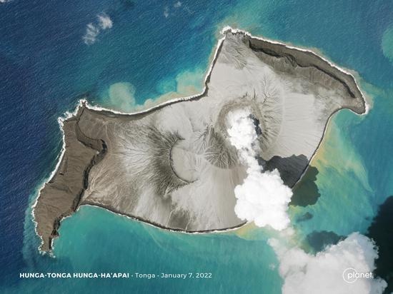 Satellite images show Tonga underwater volcano eruption