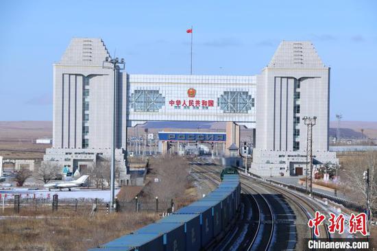 A China-Europe freight train departs China. (Photo/China News Service)