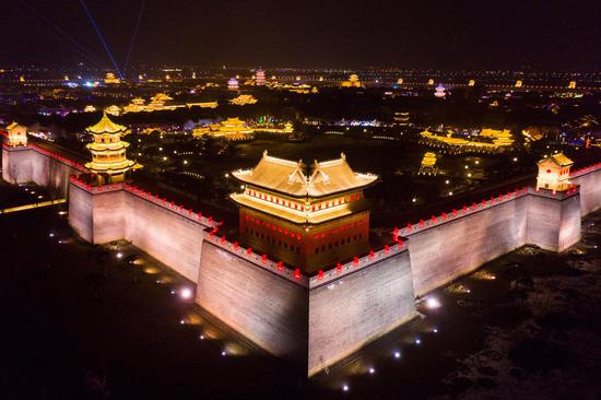 Taiyuan ancient county lights up to celebrate upcoming Chinese New Year