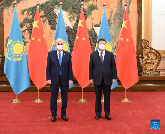 Chinese President Xi Jinping meets with Kazakh President Kassym-Jomart Tokayev at the Great Hall of the People in Beijing, capital of China, Feb. 5, 2022. (Xinhua/Shen Hong)