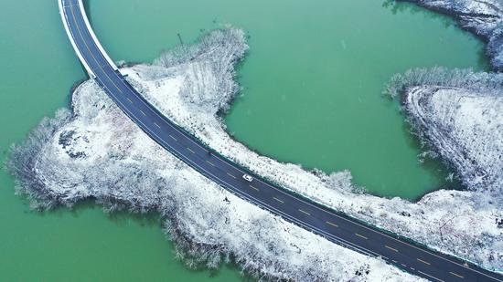 In pics: Southern China blanketed in snow