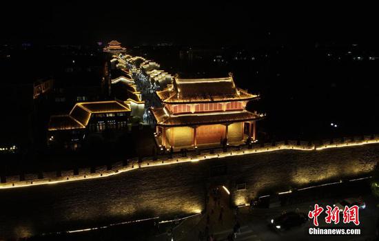 Night view of Xiangyang in Hubei
