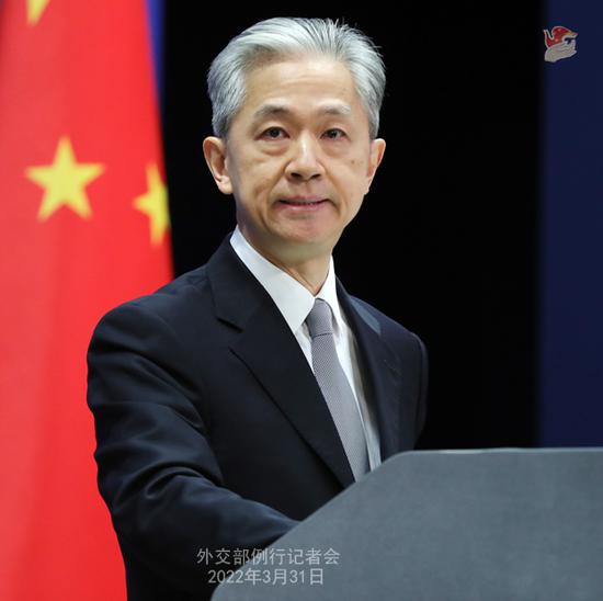 Photo shows the Chinese Foreign Ministry spokesperson Wang Wenbin at a press conference held on March 31, 2022. (Photo from fmprc.gov.cn)