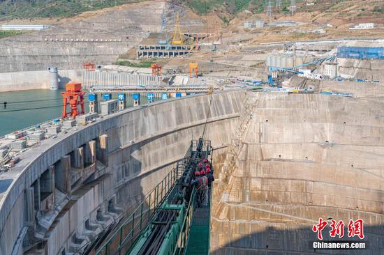 Removal of world's largest cable crane group begins at Baihetan Hydropower Station