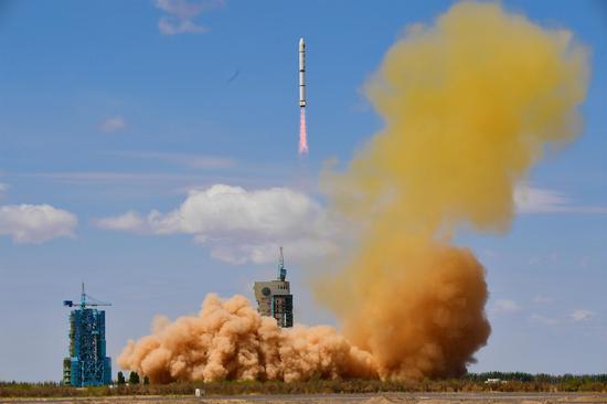 China launches two Siwei satellites