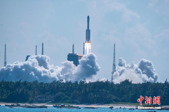 The Long March-7 Y-4 rocket is sent to space at the Wenchang Spacecraft Launch Site in south China's Hainan Province, September 20, 2021. (Photo/China News Service)