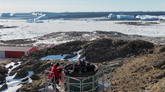 A Chinese telescope array mounted in Antarctica has started operation to observe exoplanets or Earth-like planets. (Photo/Chinese Academy of Sciences)
