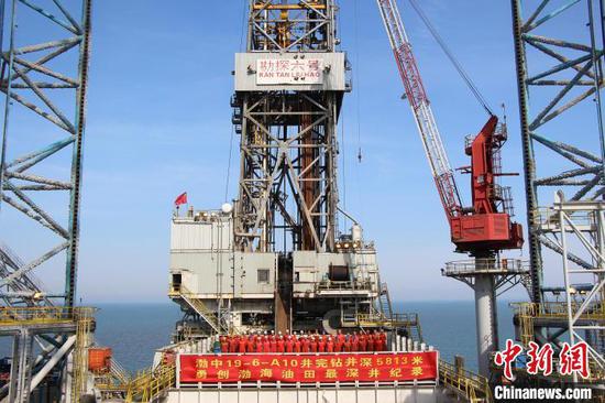 Deepest drilling well at Bohai oilfield hits 5,813 meters