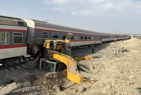 Train derailment kills at least 17 in Iran