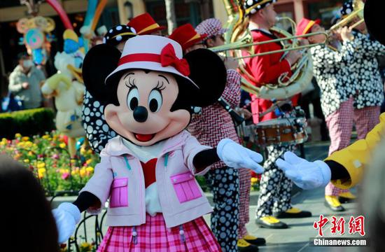 Shanghai Disneyland Hotel, Disneytown to reopen on Thursday