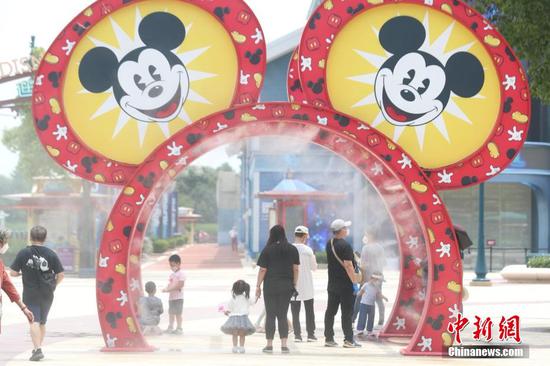 Shanghai Disney Resort reopens Disneytown and hotel