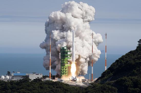 S.Korea launches homegrown Nuri space rocket