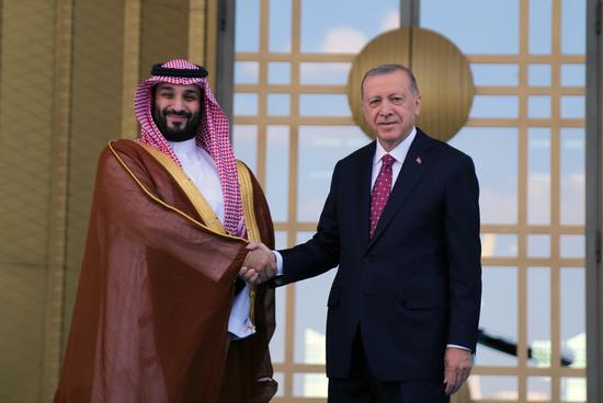 Saudi crown prince pays 1st visit to Turkey since death of Khashoggi