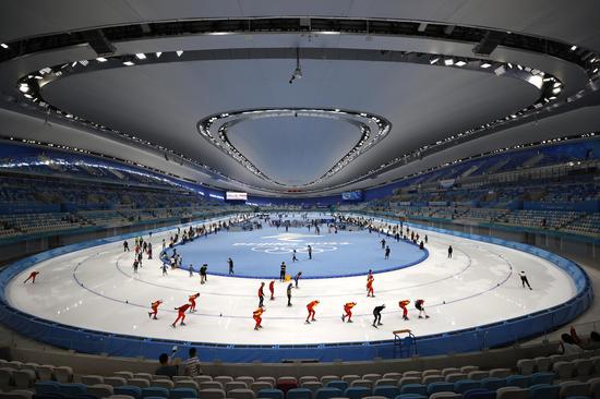 'Ice Ribbon' opens to public in Beijing