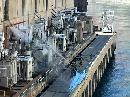 Hoover Dam transformer in U.S. explodes