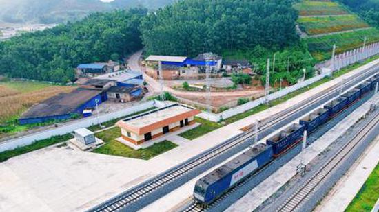 China-Laos Railway ships over 1 mln tons cross-border goods