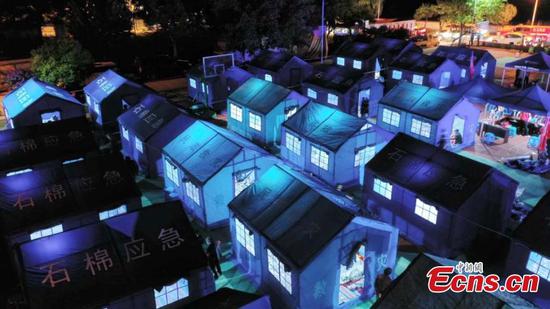 Aerial photo shows a temporary shelter at Moxi town of Luding county, southwest China's Sichuan Province, Sept. 5, 2022. (Photo/China News Service)

