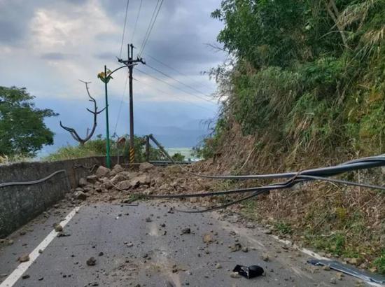 One killed, 142 injured in M6.9 earthquake in Taiwan
