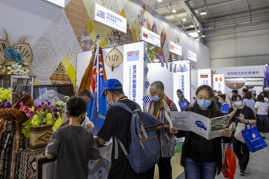 People visit an exhibition of Cultural and Tourism Services at the Shougang Park during the 2022 China International Fair for Trade in Services in Beijing, capital of China, Sept. 4, 2022. (Xinhua/Hao Zhao)