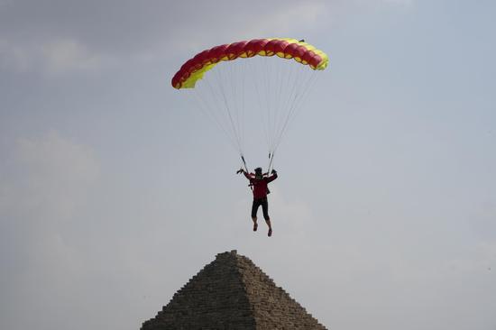 Skydivers 'jump like a pharaoh' over great pyramids in Egypt