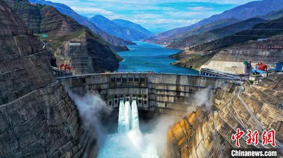 Unit 11 of Baihetan Hydropower Station started commercial operation, Nov. 2, 2022. (Photo provided to China News Service)