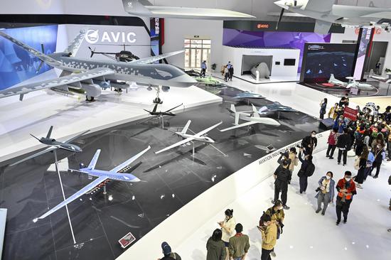 Top military equipments displayed at Airshow China 2022
