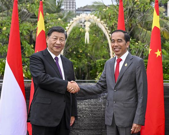 Chinese President Xi Jinping holds talks with Indonesian President Joko Widodo in Bali, Indonesia, Nov. 16, 2022. (Xinhua/Li Xueren)