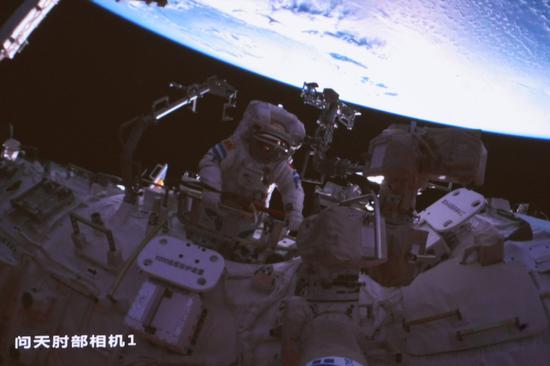 Shenzhou XIV crew completes 3rd spacewalk