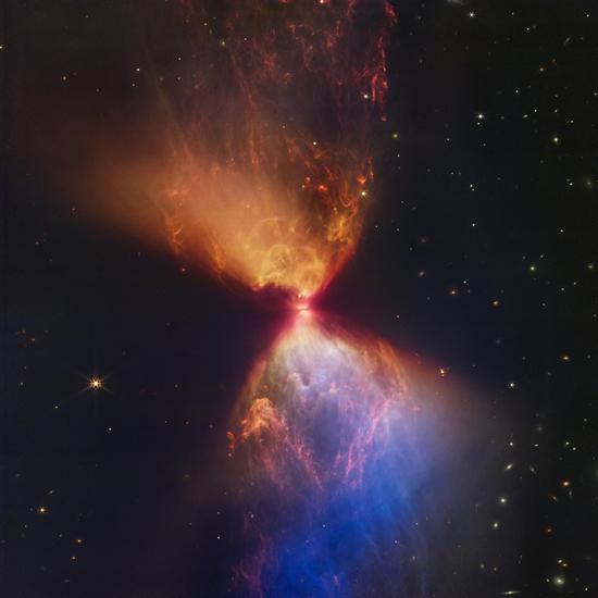 Webb telescope captures stunning protostar 'Hourglass' in space