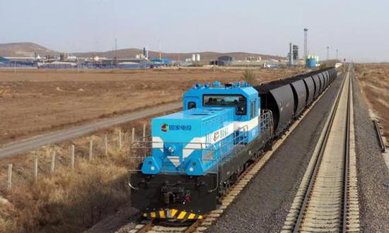 China's first hydrogen fuel cell hybrid locomotive passes 20,000-km assessment
