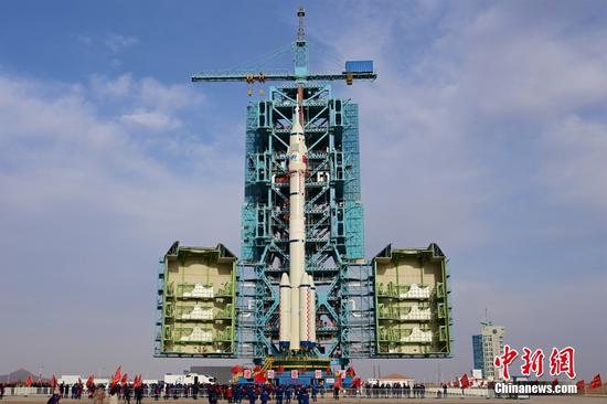 The Shenzhou-15 manned mission is scheduled to launch at 11:08 p.m. on Tuesday (Beijing Time) from the Jiuquan Satellite Launch Center. (Photo/China News Service)