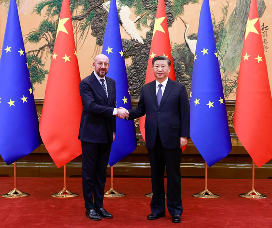 Chinese President Xi Jinping holds talks with visiting President of the European Council Charles Michel at the Great Hall of the People in Beijing, capital of China, Dec. 1, 2022. (Xinhua/Ding Lin)
