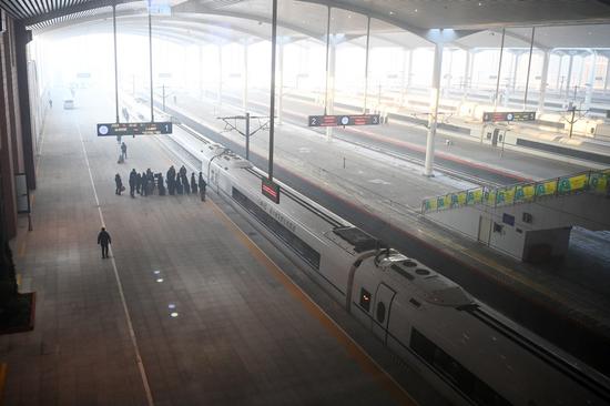 Harbin-Dalian high-speed railway sees 670 million trips on its 10th anniversary