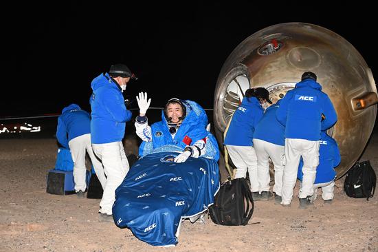 China's Shenzhou-14 astronauts return safely