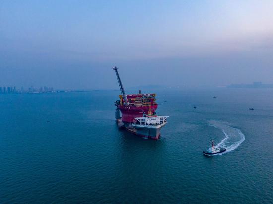 China-made huge Penguins FPSO sets out for North Sea in Europe