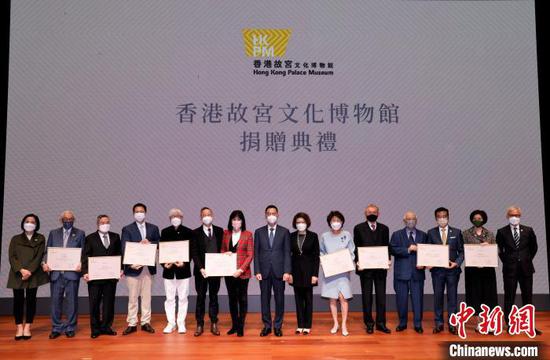 Hong Kong Palace Museum receives a total of 1,145 donated collections from 12 well-known local collectors and artists in 2022. (Photo provided by Hong Kong Palace Museum)