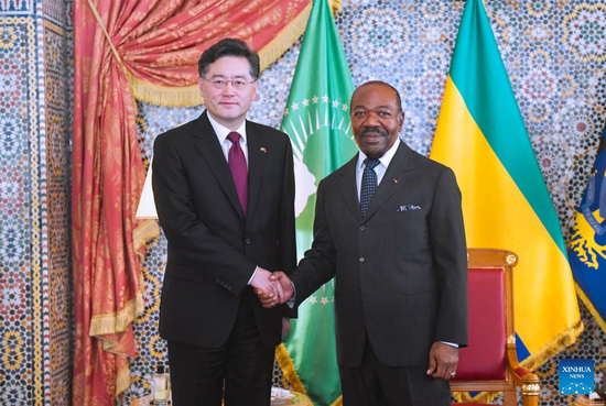 Gabonese President Ali Bongo Ondimba meets with visiting Chinese Foreign Minister Qin Gang in Libreville, Gabon, Jan. 12, 2023. (Gabonese Presidency/Handout via Xinhua)