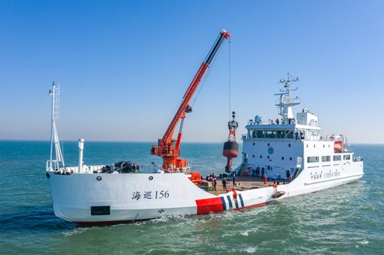 China's first ice-breaking buoy tender Haixun 156 was recently put into service in North China's Tianjin. (Photo/Northern Navigation Service Center)