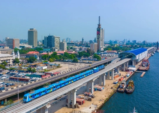 First electric-poweredlight rail line in West Africa undertaken by Chinese enterprise opens