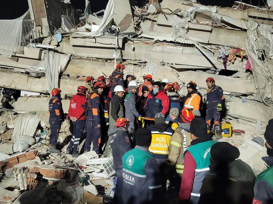 Pregnant woman rescued in quake-hit Türkiye