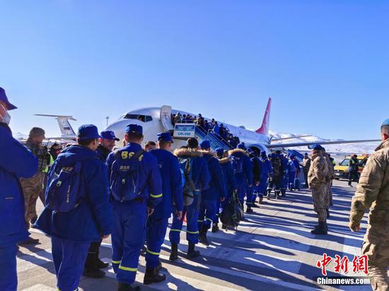 Chinese rescue team returns after completing mission
