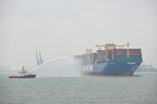 Tianjin opens new container shipping route to Europe
