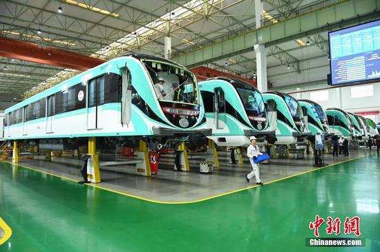 Chongqing boasts world's largest monorail train manufacturer
