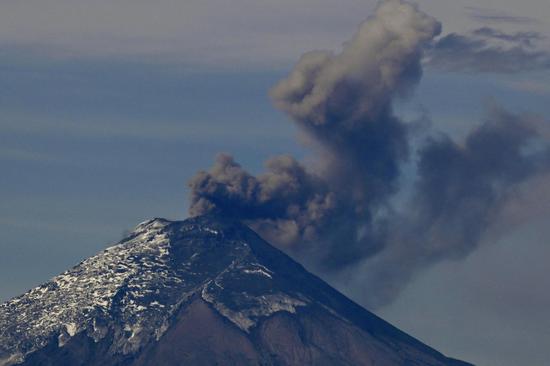 Cotopaxi volcano registers new activity