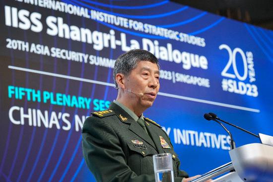 Defense minister calls on countries to stay vigilant on South China Sea