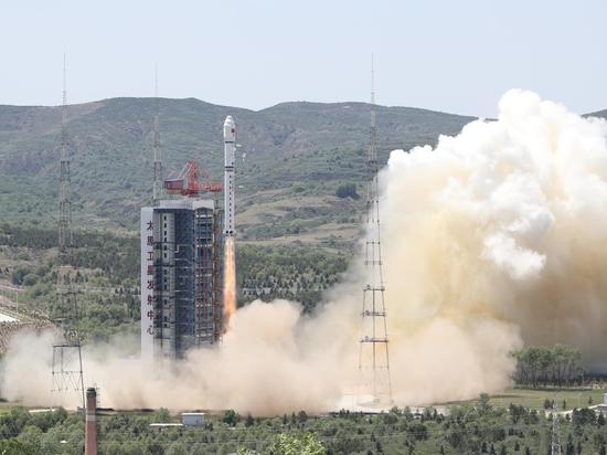 China launches record 41 satellites into space