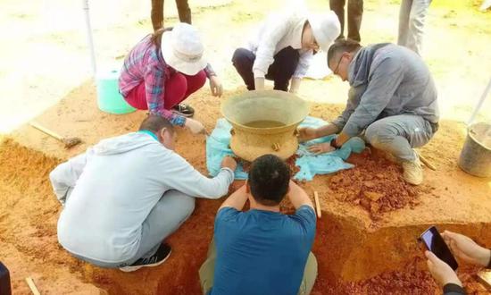 2,000-year-old bronze drum discovered in South China’s Guangxi